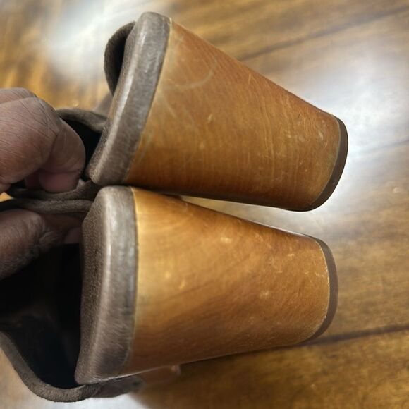 UGG Brown Abie Clogs 8 - Picture 3 of 6